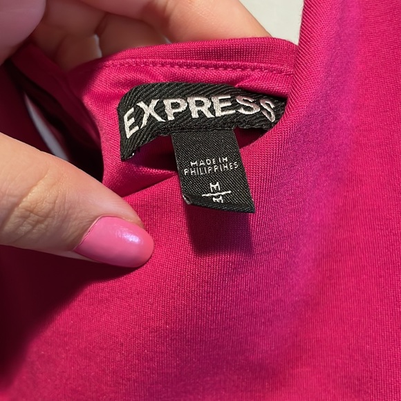 Express medium crop top - Picture 3 of 3